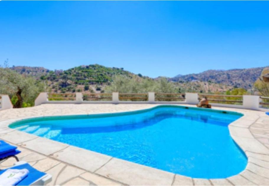 Cortijo Cuscurro Villa Ríogordo Exterior foto
